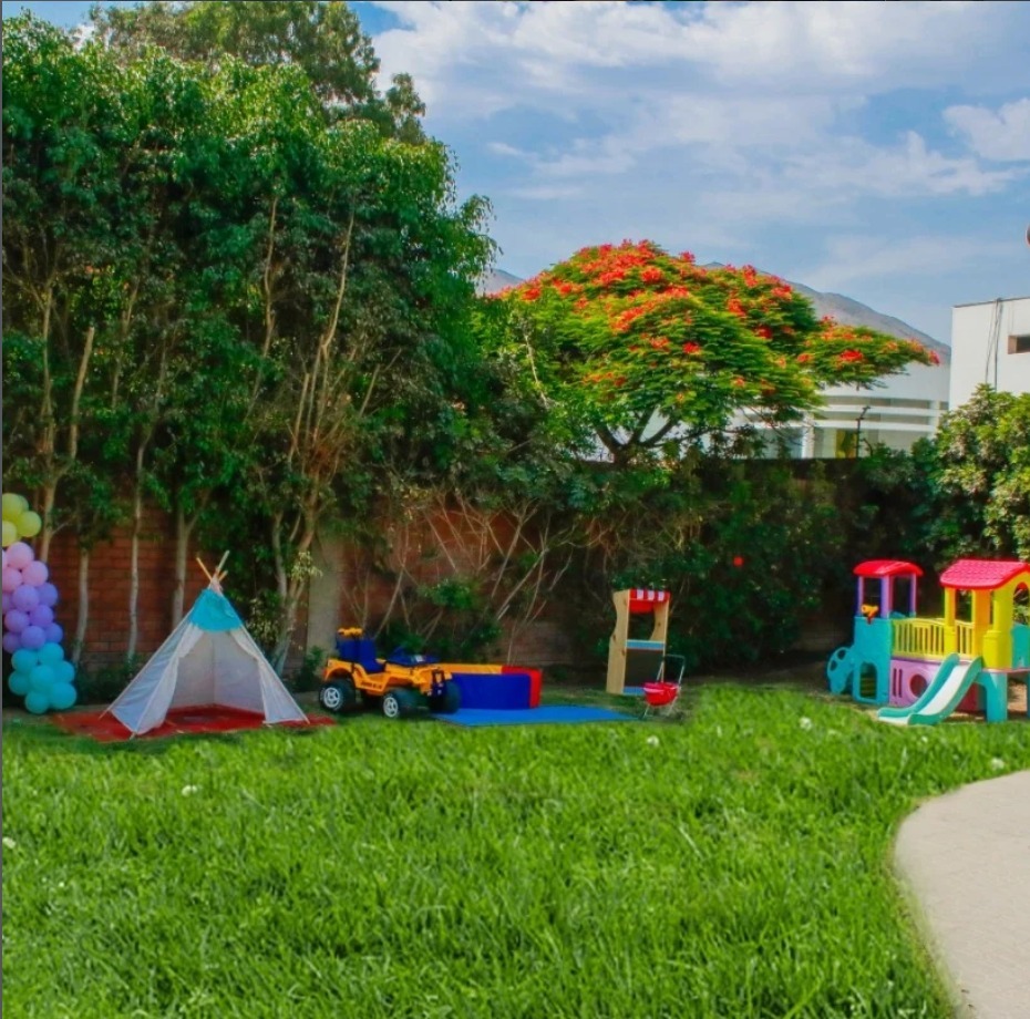 PLAY AND FUN