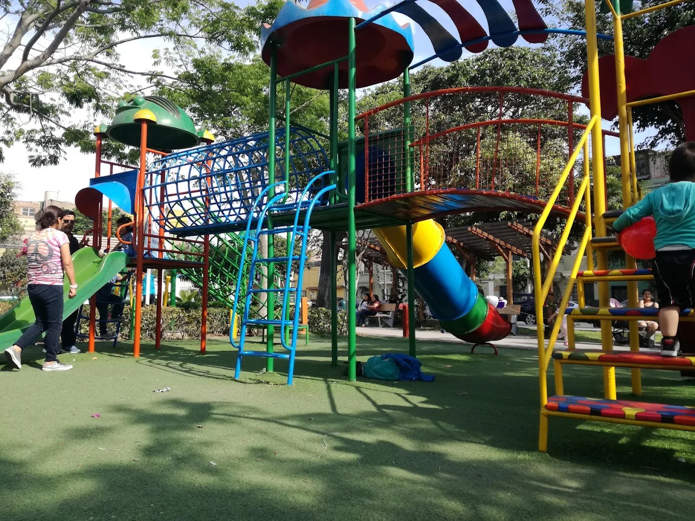 PARQUE DEL BOMBERO