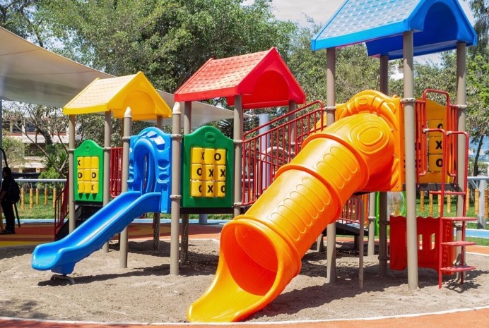 PARQUE ARIAS SCHREIBER